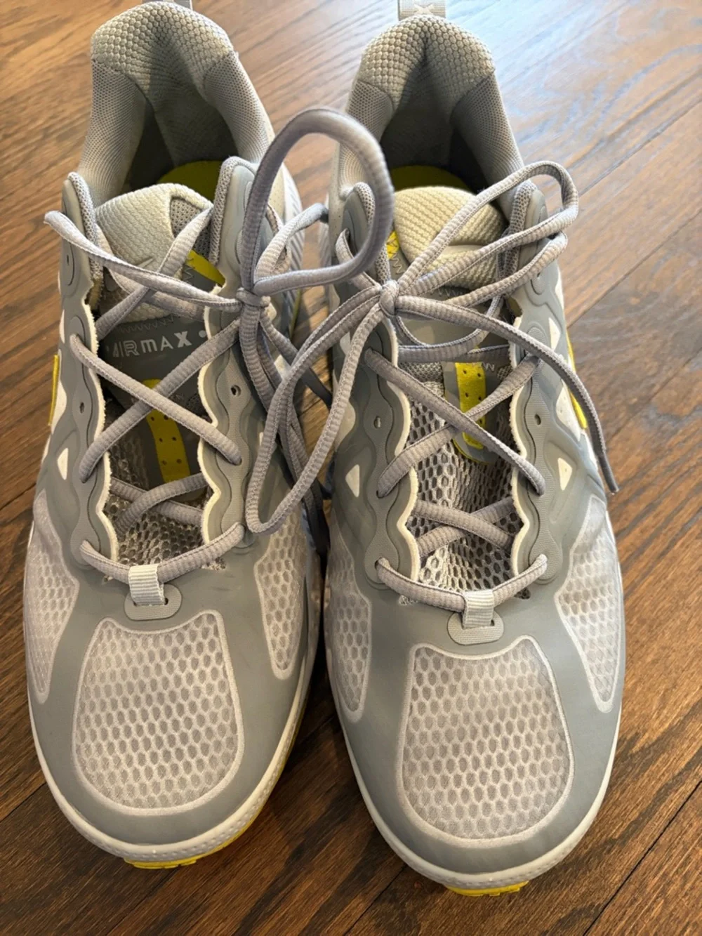 Nike Men’s Gray and Yellow Athletic Sneakers Size 13 - Picture 7 of 12